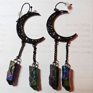 Moon earrings with crystals
